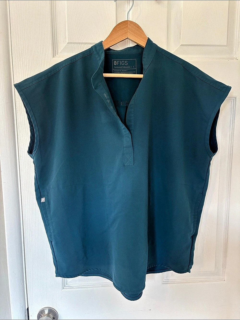 FIGS Technical Collection sleeveless top Tunic Caribbean Blue Large